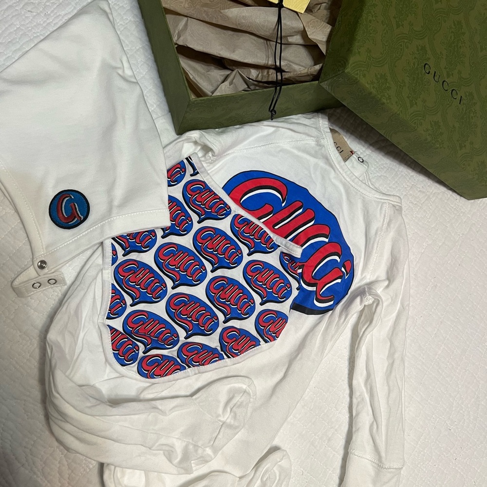 Gucci white babysuit gift set